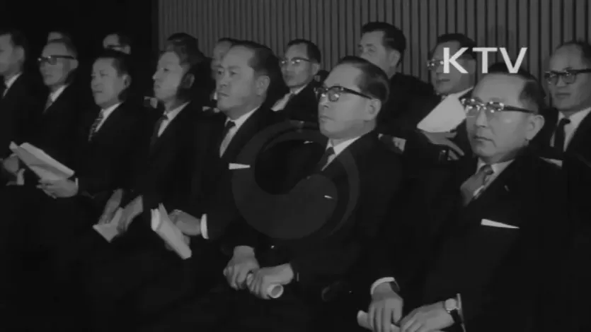 남자 머리스타일 모범 예시.jpg